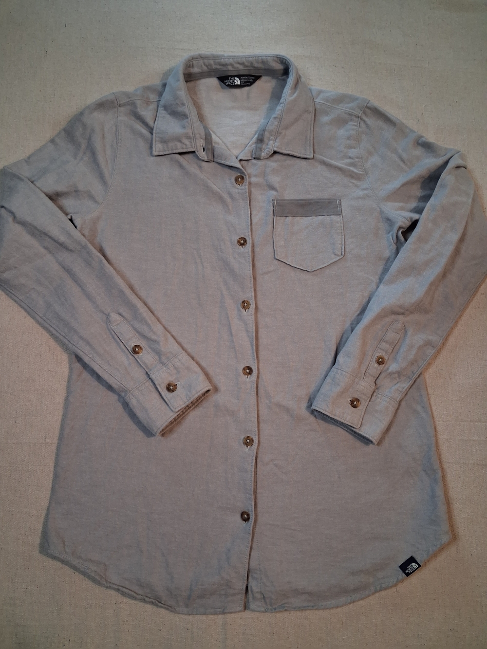 The North Face Long-Sleeve Flannel  Shirt in Light Gray Women's Size Smal